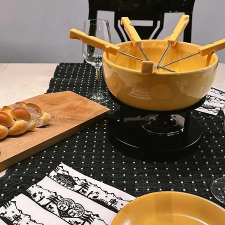 Piz Alpina Grosse, Moderne Mit Bergsicht *