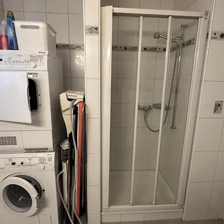 Piz Alpina Grosse, Moderne Mit Bergsicht アパート